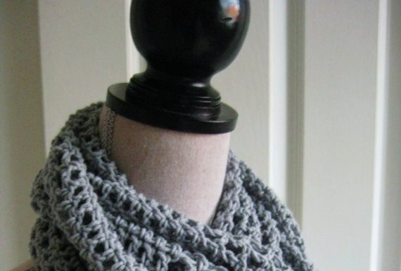 Hey Ladies, style up your top or shirt look with this Lightweight Crochet Cowl Pattern by following these simple steps.