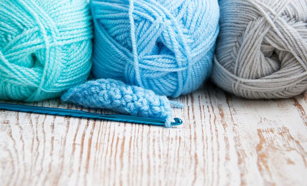 Difference Between Crochet and Knitting - Crocht