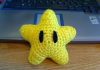 This Crochet Star Pattern is absolutely free! Make many and hang them in series in your room or keep it as a tiny stuffed toy, it's really cool.