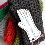 DIY Crochet Hand Warmer2