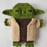 DIY crochet mobile case29