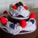 DIY Crochet Cake2