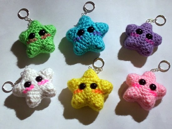 how to make a crochet keychain