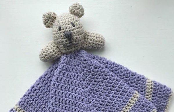 Follow this Free Crochet Teddy Bear Pattern available with easy instructions to make a cute crochet teddy bear for yourself!