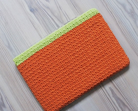 Easy crochet laptop online case