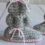 13baby booties crochet
