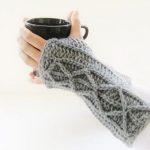 8free fingerless gloves crochet pattern