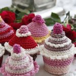 DIY-Crochet-Cake6