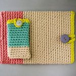 beautiful-crocheted-mobile-phone-and-tablet-sleeves-649552290-dc420b9fe1244372a8b3f40494e16fa7