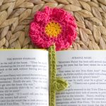 Summer-Flower-Bookmark-Free-Crochet-Pattern