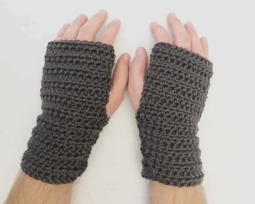 Men's Crochet Fingerless Gloves Pattern 6