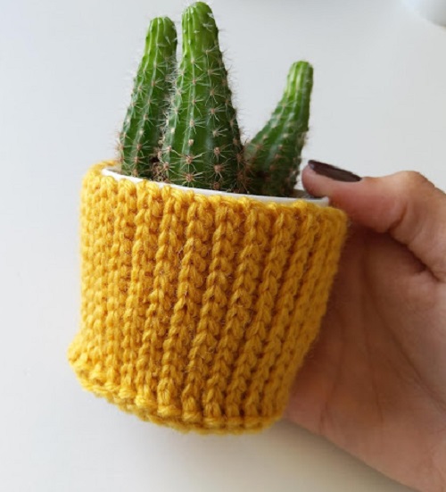 DIY Crochet Flower Pot Pattern Ideas 12