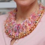 crochet-necklace-diy