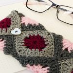 ideas_main_how-to-crochet-a-granny-square-glasses-case