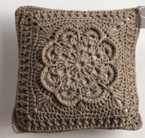 Crochet Flower Pillow 3