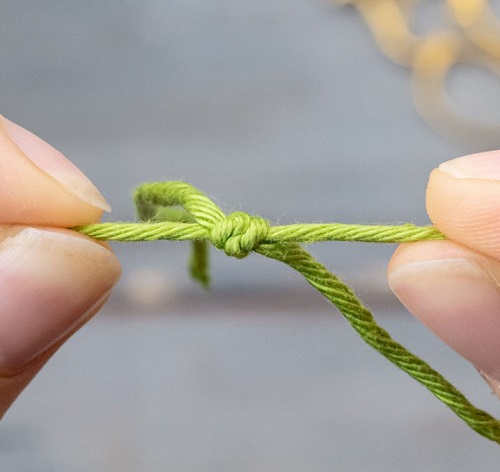 Magic Knot for Crocheting 2