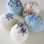 pretty-amigurumi-easter-eggs-free-crochet-pattern