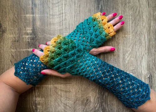 Crochet Dragon Gloves 3