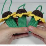 Crochet Sunflower Chapstick Holder 1