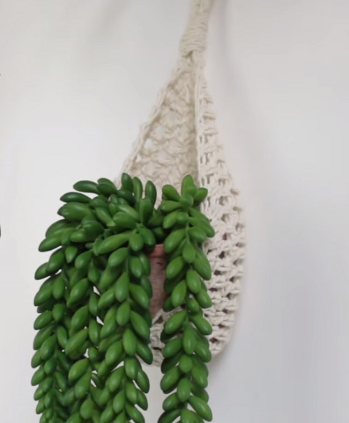 DIY Crochet Plant Hanging Basket 2 - Crocht