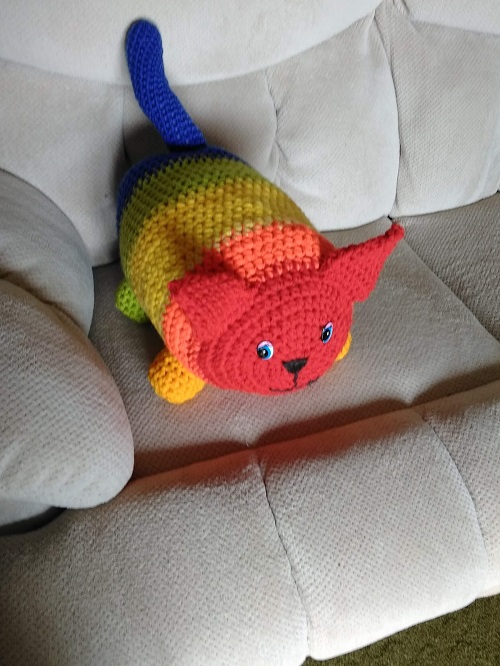 DIY Crocheted Fat Cat Pillow