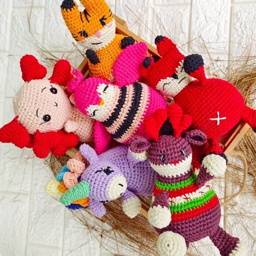 crochet-deer-amigurumi-free-pattern-woodland-animal