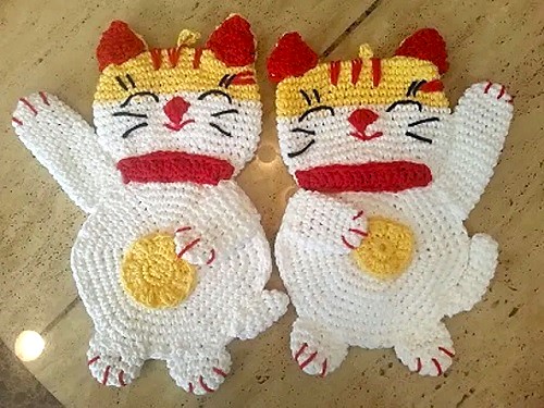lucky-cat-pot-holder-hot-pad