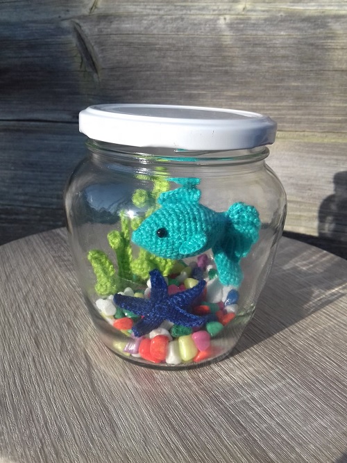 Small Aquarium With Starfish crochet pattern