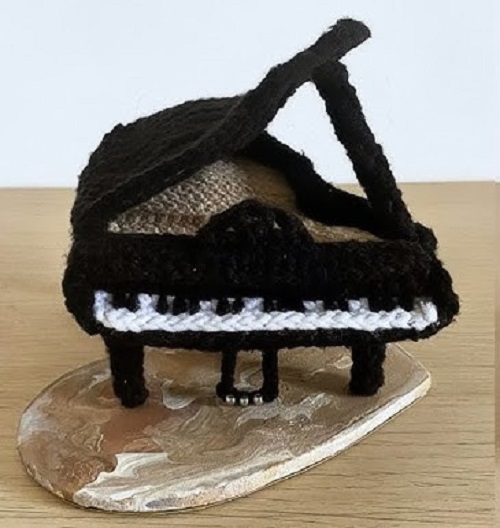 Cute crochet musical instruments free patterns 3