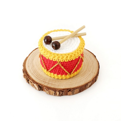 Cute crochet musical instruments free patterns 4