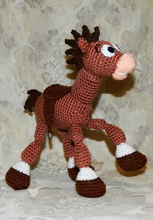 Amigurumi brave horse