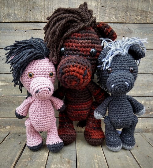 Horse Trio Free Crochet Pattern