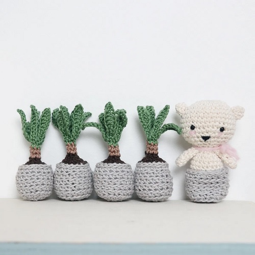 Crochet mini kitten