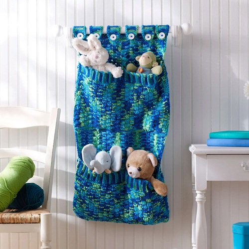 Free Red Heart Crochet Toy Pocket Wall Hanging Pattern