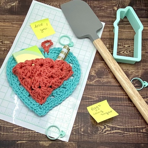 POCKET GRANNY HEART
