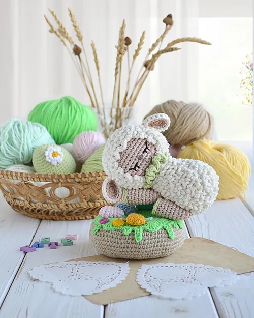 Easter pillow
