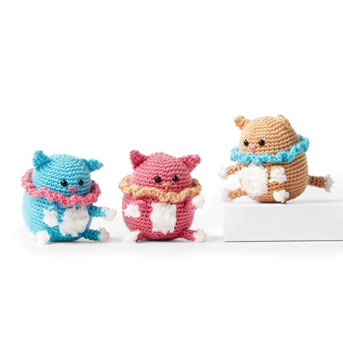 Free Red Heart Crochet Cat Pattern