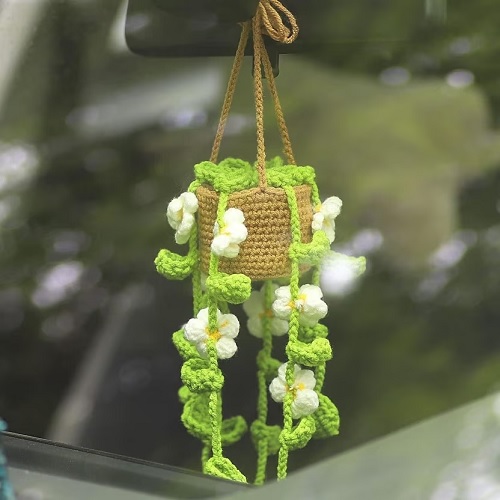 daisy plant hanger