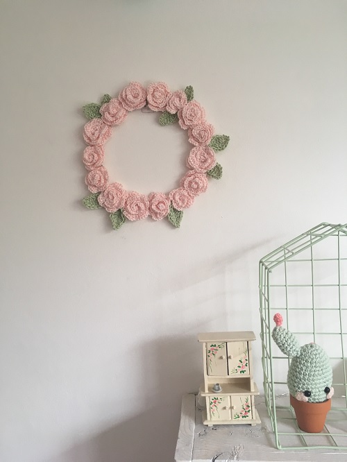 Crochet Rose Wall Hanging Free Patterns 2