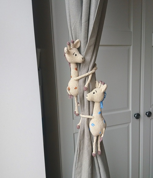 Crochet Giraffe Curtain Tie Back