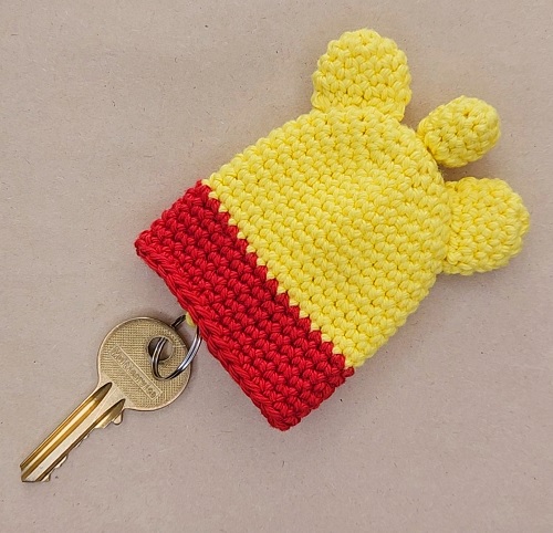 Crochet Winnie the Pooh Key Cover
