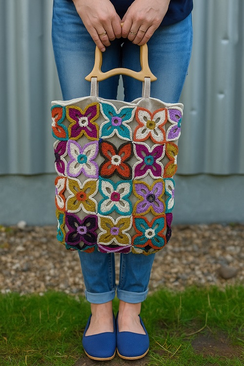 8 Crochet Butterfly Bag Free Patterns 10 PEACOCK BUTTERFLY BAG FREE CROCHET PATTERN & TUTORIAL