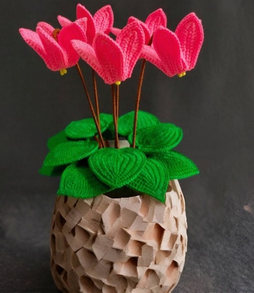 Crochet Winter Houseplants Free Patterns 1
