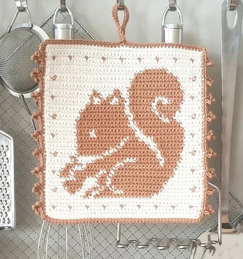 9 Unique Squirrel Free Crochet Patterns
